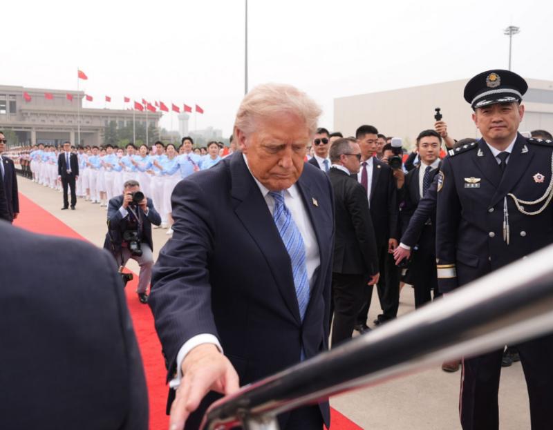 这就是中国的国际分量！5 月多国元首密集访华，北京成了全球外交的中心舞台。

5