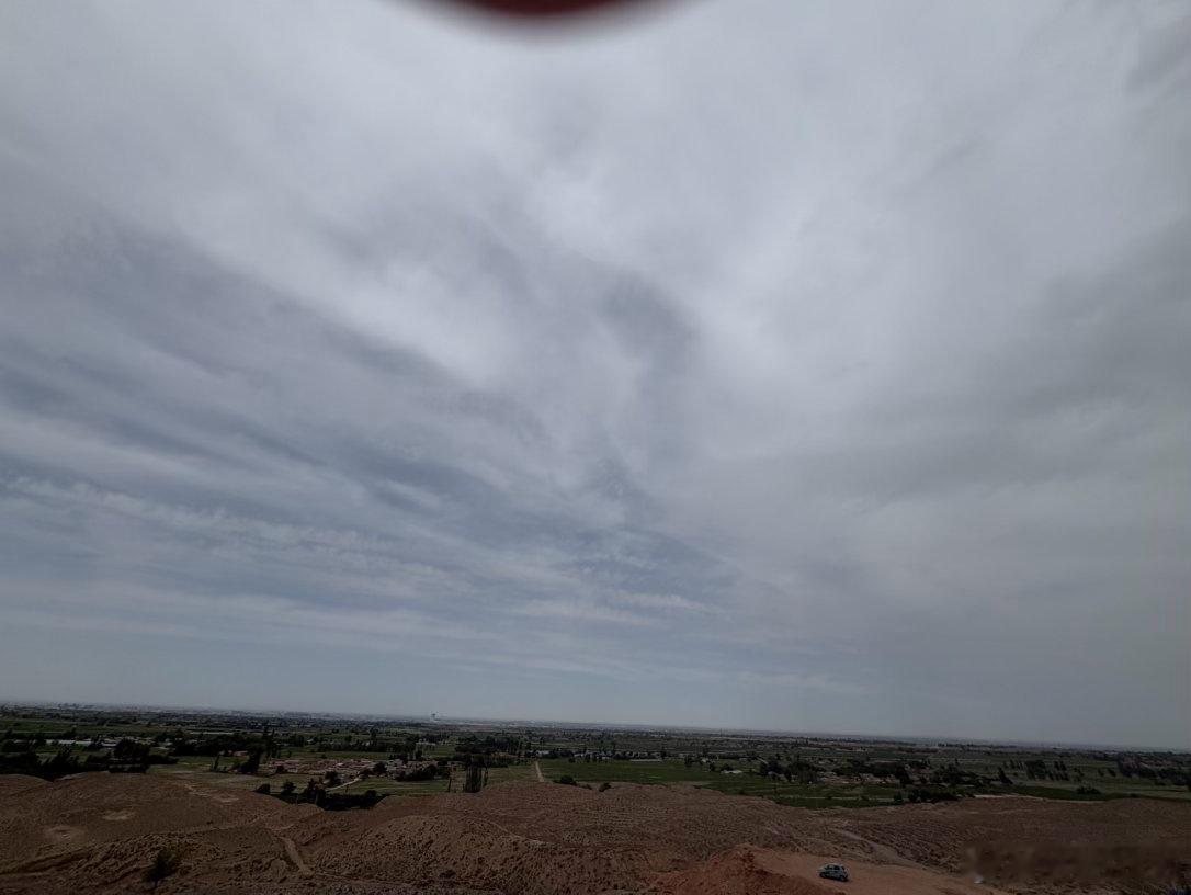 怅寥廓，问苍茫大地，谁主沉浮？ 