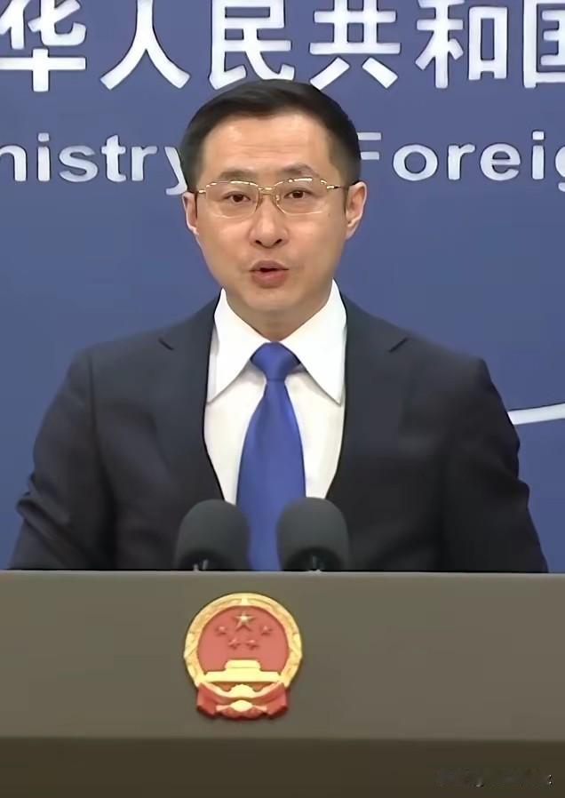 霸权慌了！5 月 1 日起，中国正式接任联合国安理会轮值主席！全球地缘冲突乱成麻