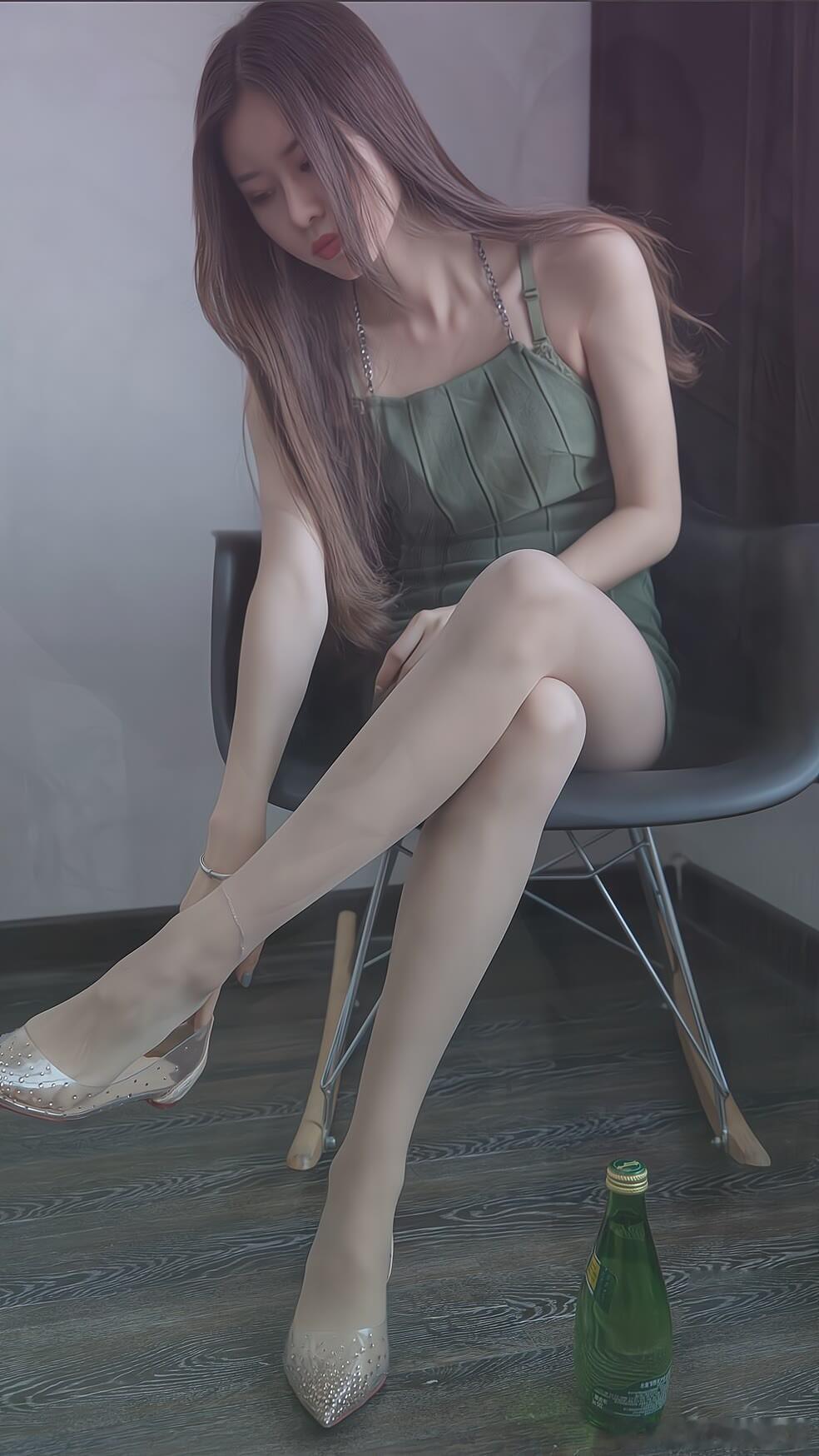 教你穿丝袜～ ​​​