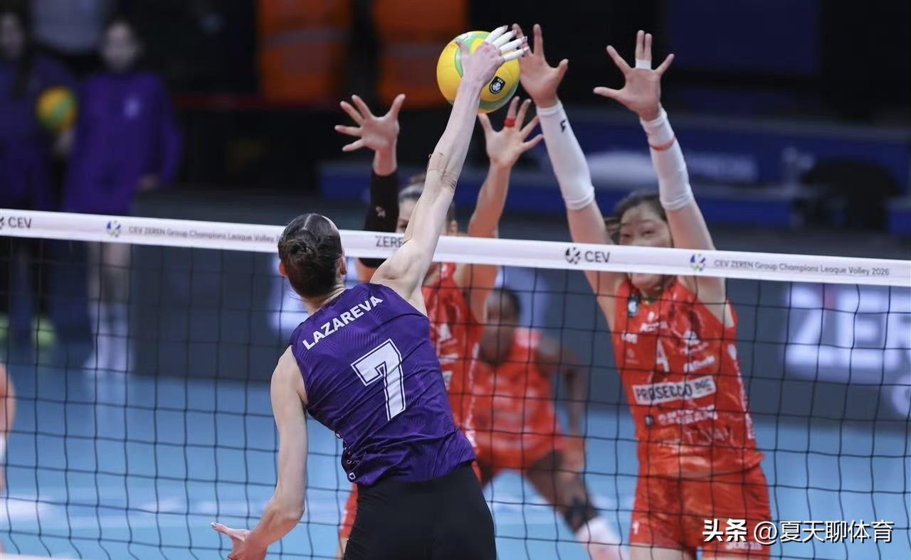 朱婷这个拦网，35岁后可以去改打副攻了，真的可以打到40岁，像之前韩国女排的韩松