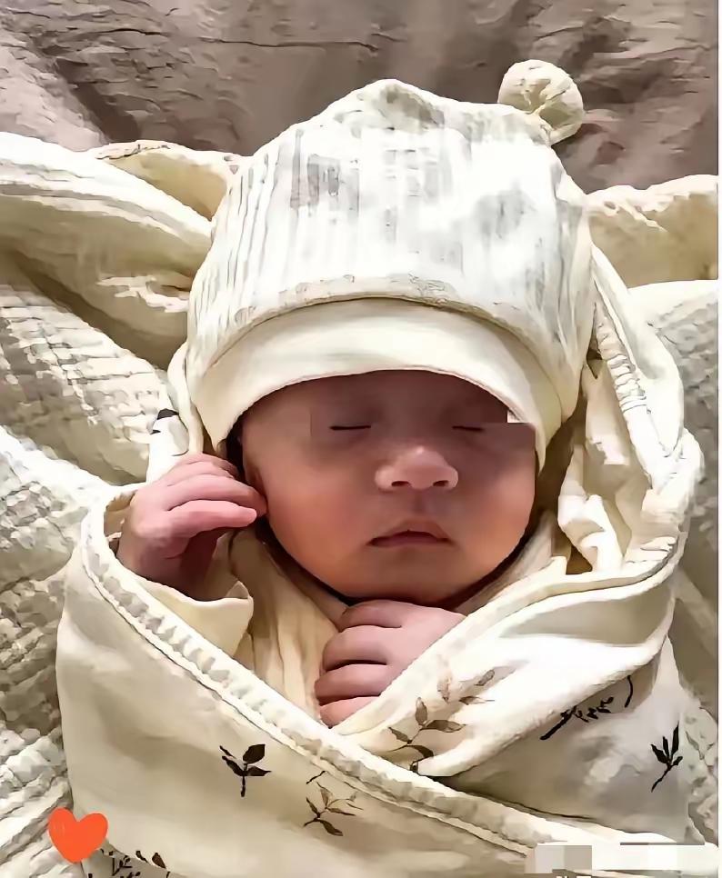 虎毒不食子，怎么会有如此狠心的父亲！！！！
陕西一女子分娩时因羊水栓塞不幸离世，