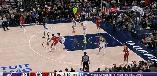 翻身后仰出手~！！ 