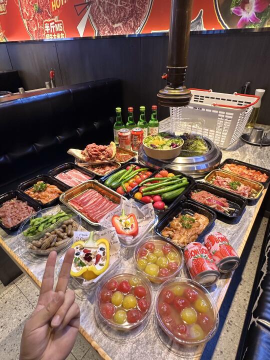 西安小寨惊现超市烤肉！榴莲牛肉太绝了！快冲
