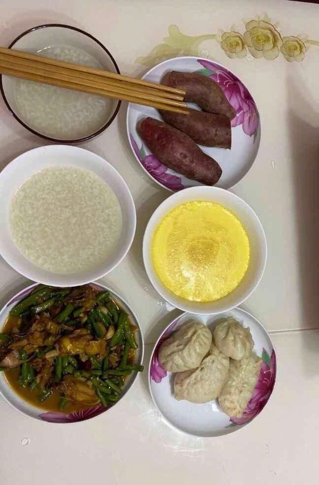 我丈夫不喜欢我做的晚餐 ​​​