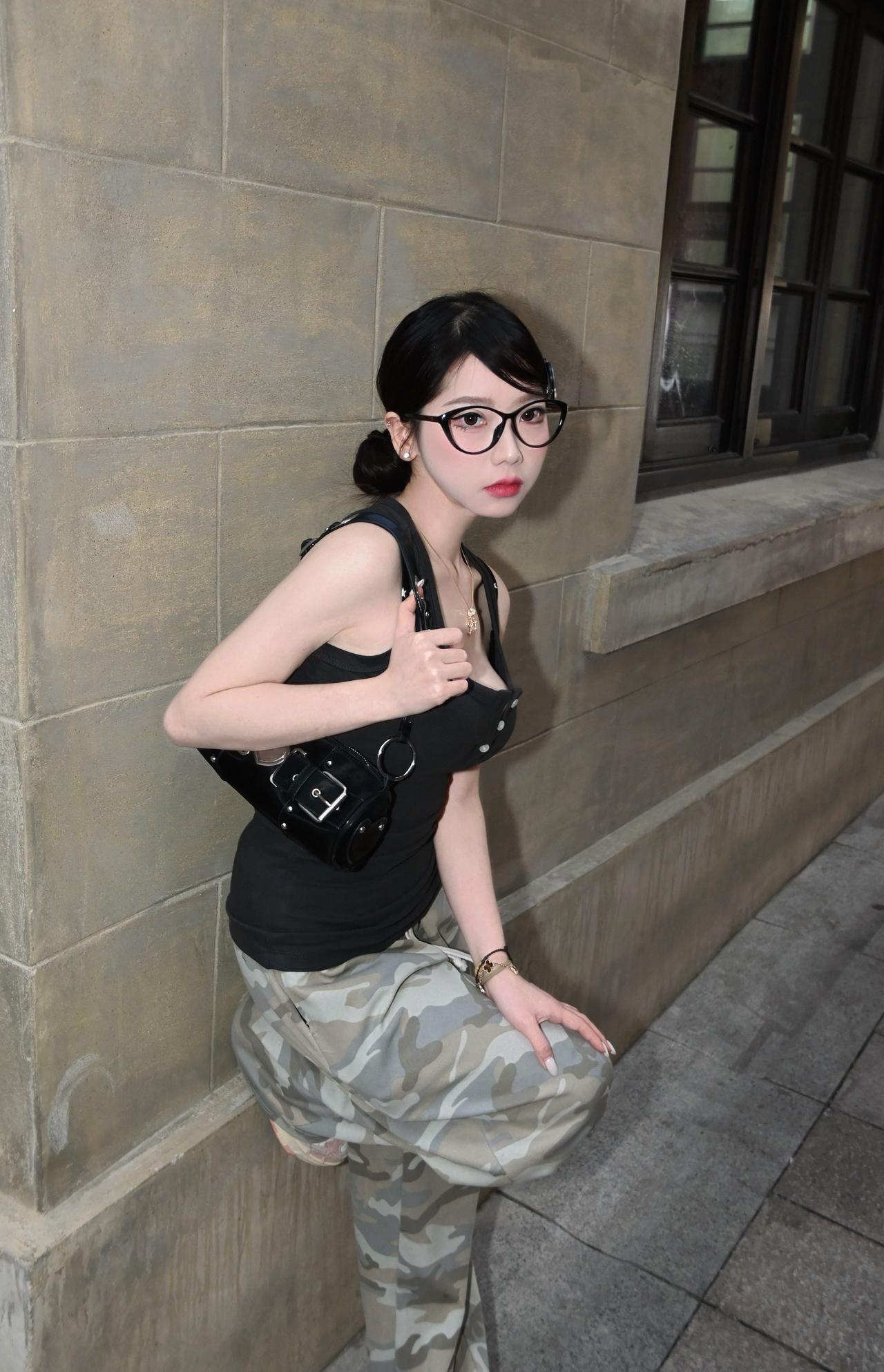 我穿过最潮的衣服就是洗了没干的.随意穿搭 我的古早味穿搭 互勉约拍 ootd随意