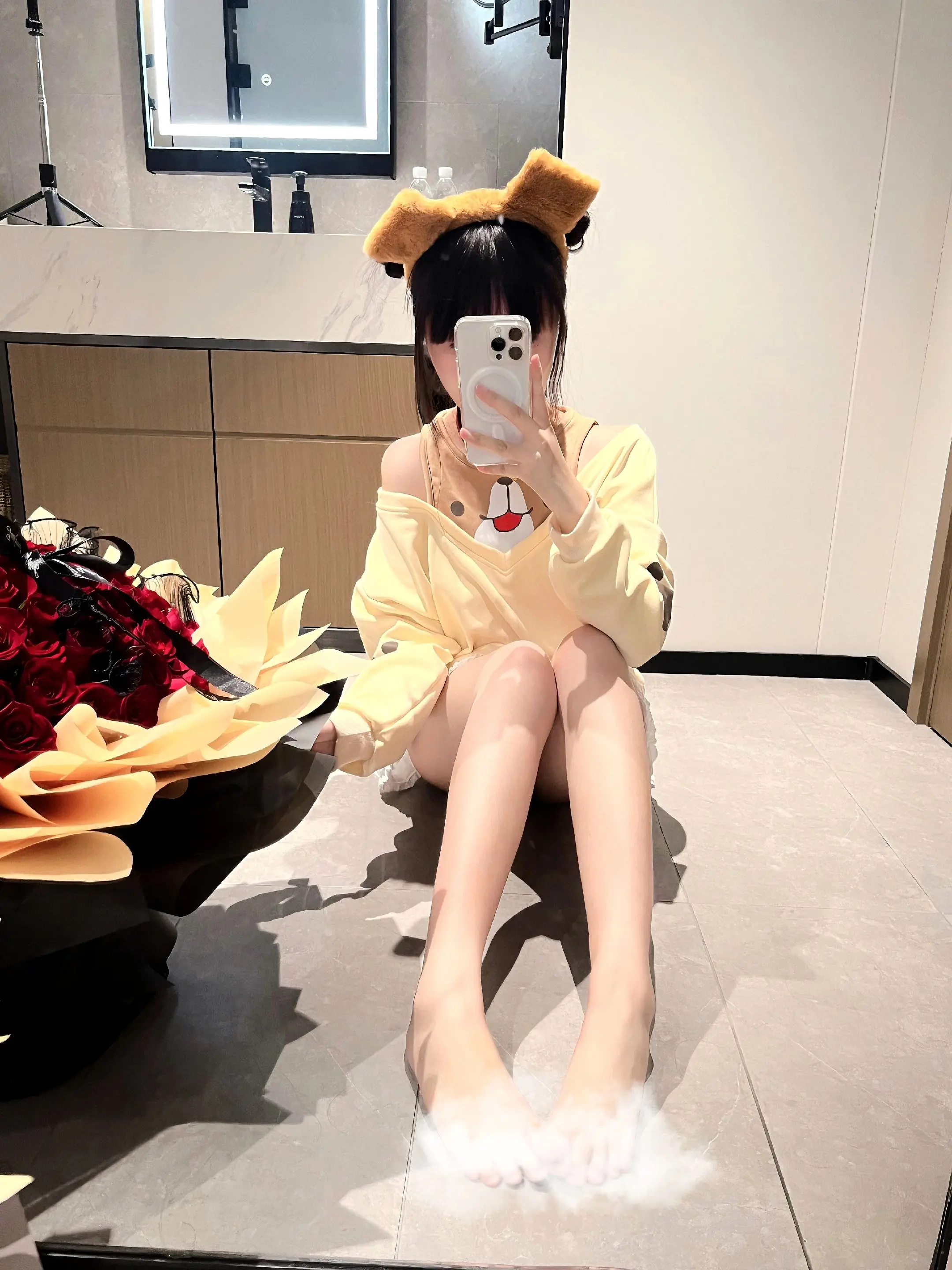 你不是喜欢小琦吗 那带她去玩 给她买好吃的 就是你应该做的 你不会连这...