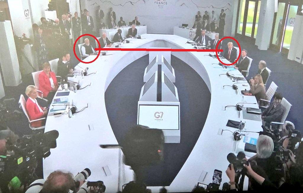 印度媒体称，在G7峰会外联会议上，莫迪成了焦点人物，人人都想找他攀谈。在会议桌上