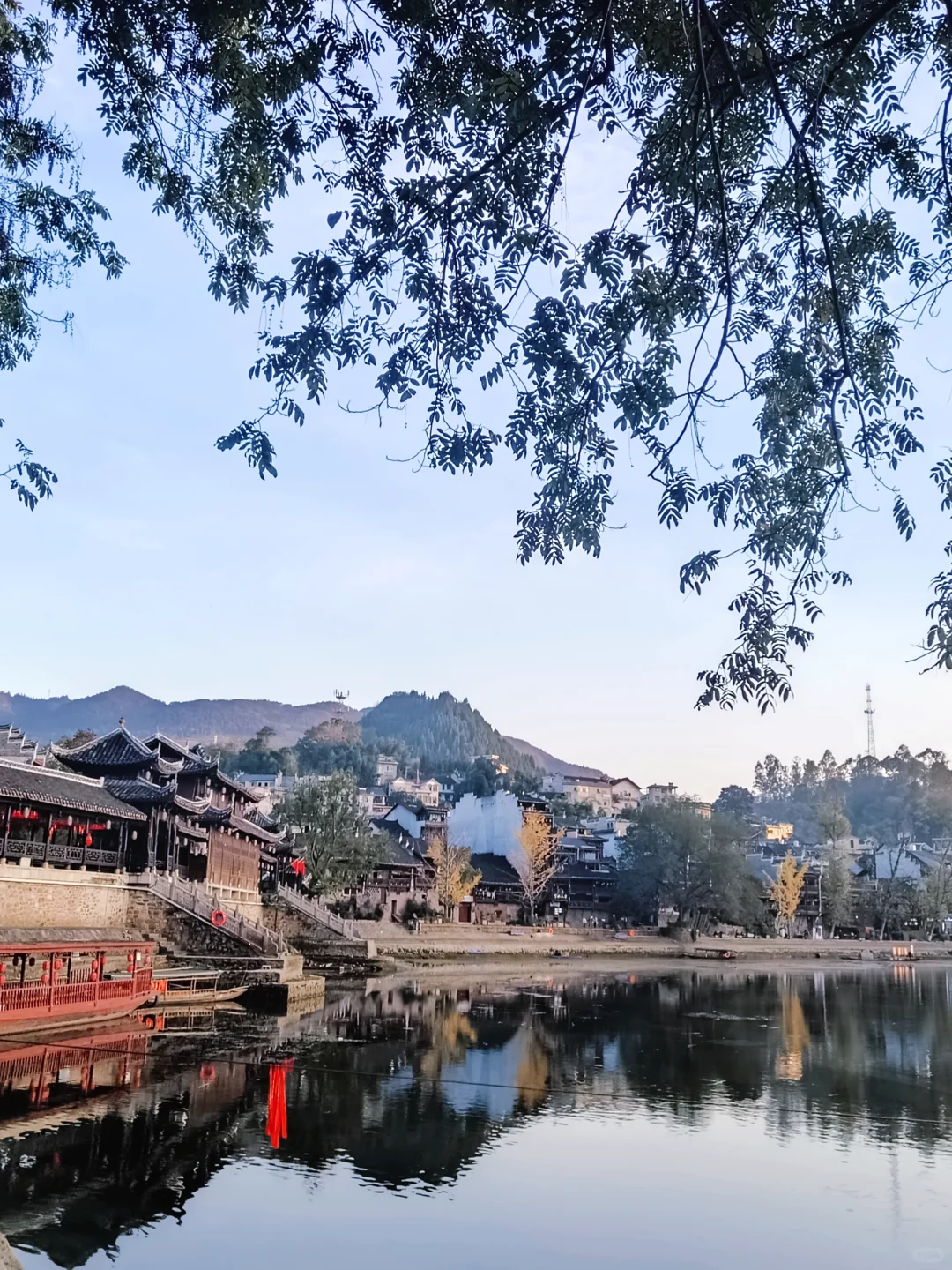 因为沈从文的《边城》而对一座城产生向往！
