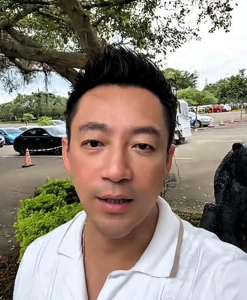 小菲新年家宴直播纪实：家宴里的人情味
新年伊始，筱梅答应直播了，十分钟前粉丝要求