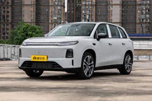 2027款零跑C10/C11/C16升级解析：家用SUV选型指南