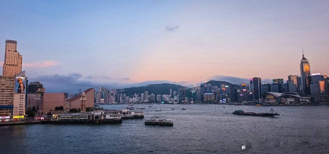 2026年 香港学费上涨情況报告：2025/26学年香港高校学费普遍上涨，非本地