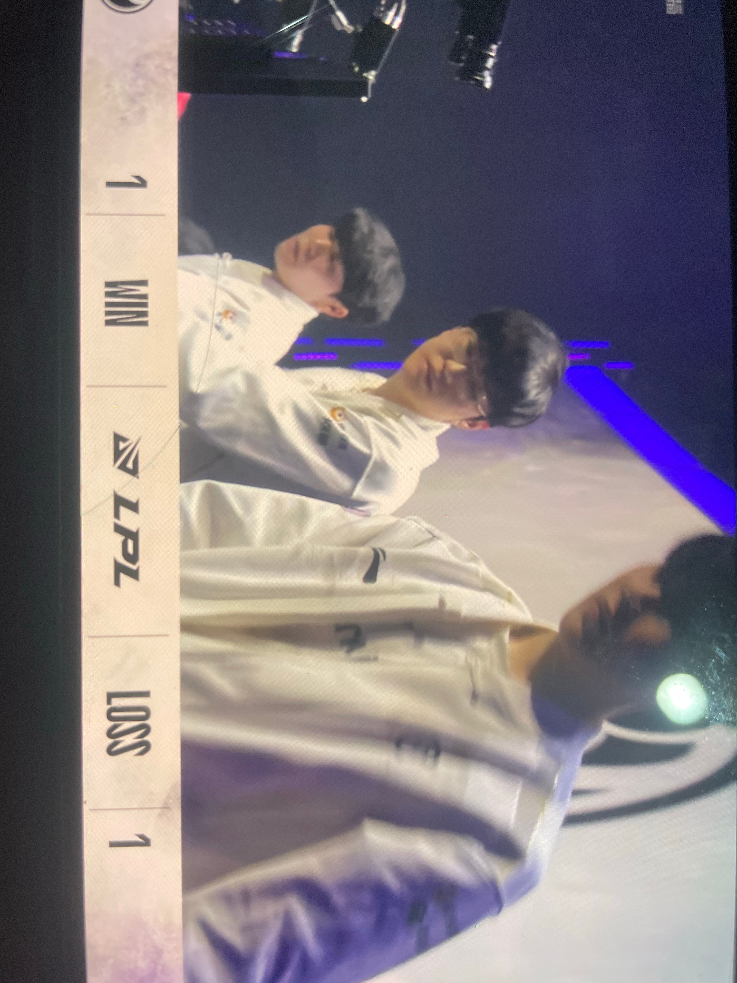 这解说真的太恨了吧，毛毛直接说：喜欢抓。iG对战WE热点观点 ​​​