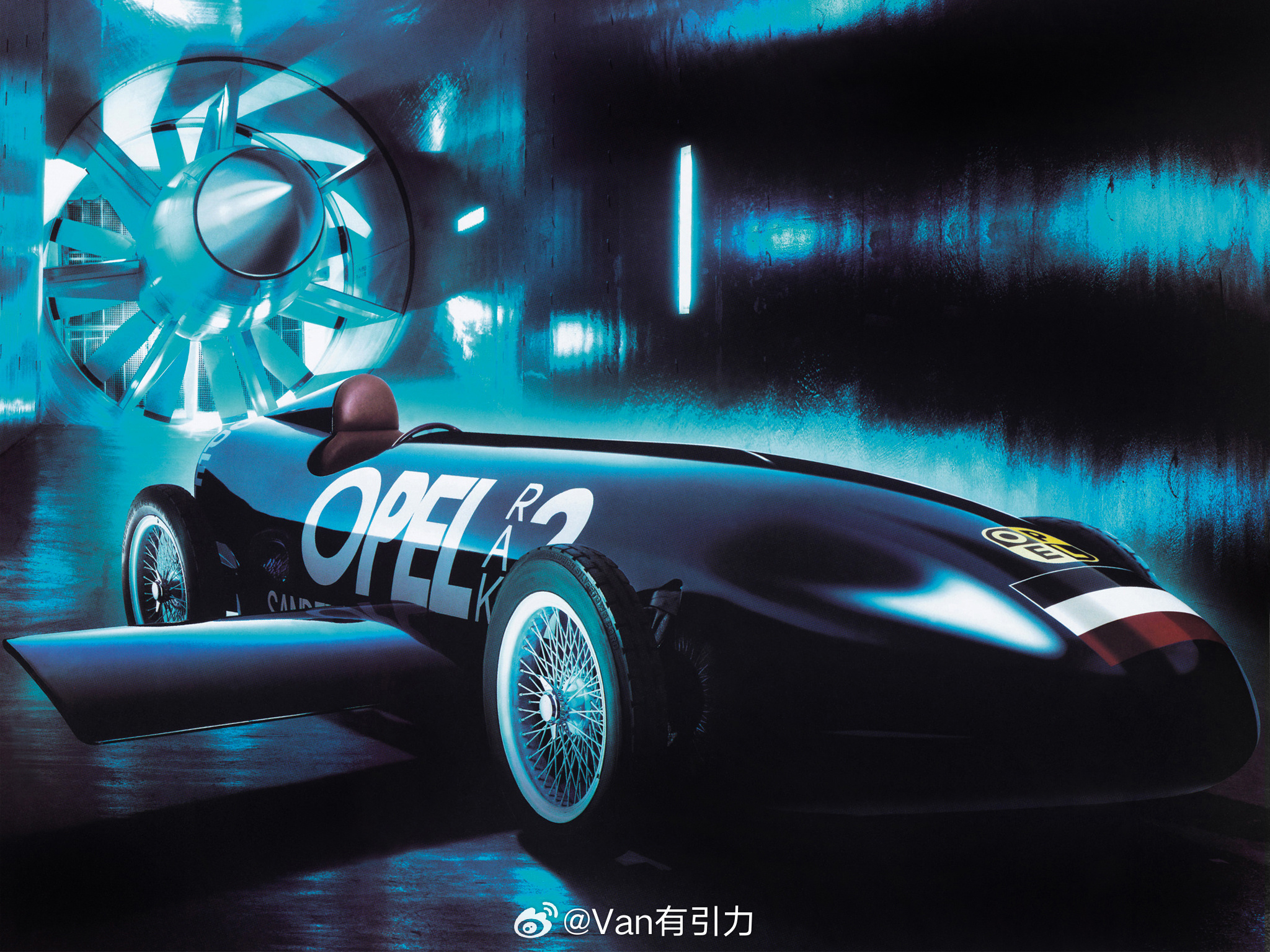 发个超纲的：不小心刷到张图，本以为又是AI作品，但看到第三张发现它居然是真实存在