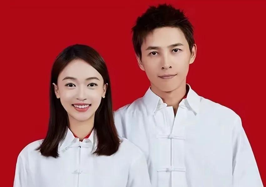 吴谨言洪尧结婚啦
李嘉明与小月月也结婚了
呵，这两天娱乐圈好事多多呀
大家快来啊