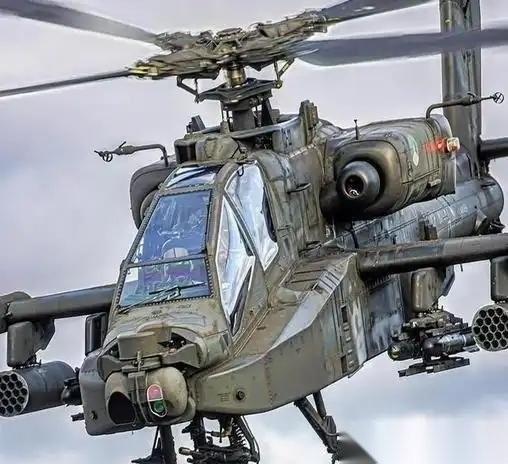 为何我国歼20都造出来了，却造不出美国阿帕奇这种直升机？说实在话，阿帕奇直升机自