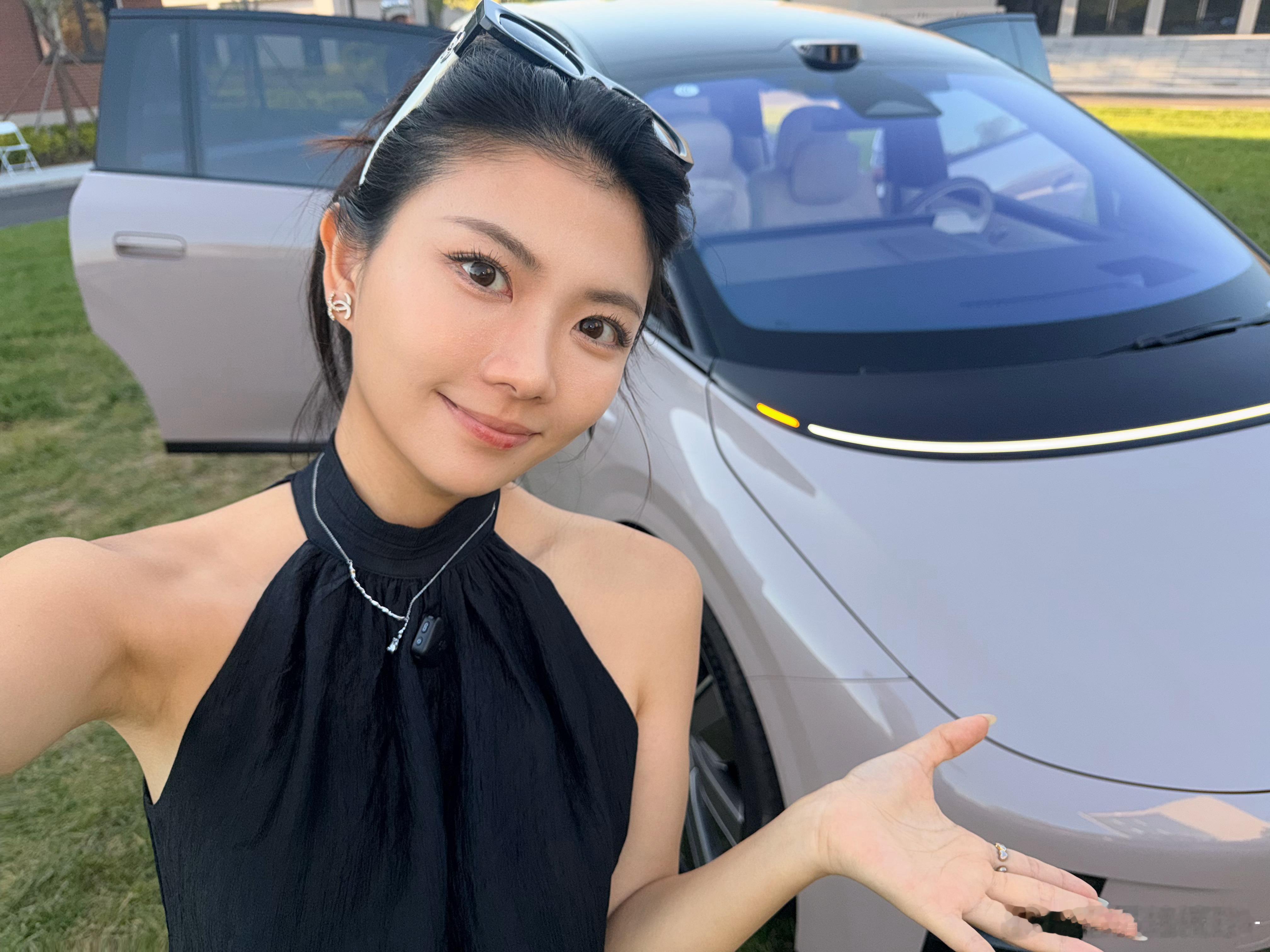 全新理想i9今日上市  评论区猜猜价，猜对的第一位幸运鹅明天请喝秋天第一杯奶茶?