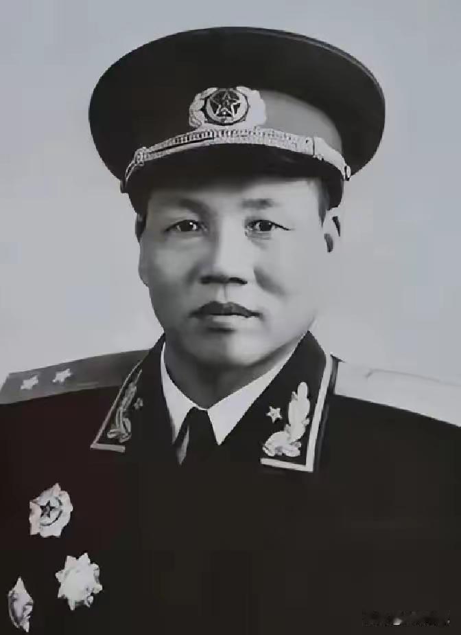 刘金轩瞒着父亲改名参军23年，老父以为他早死了，1949年一封公函让这位将军哭得
