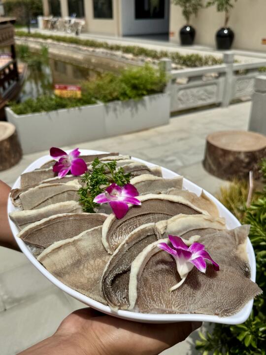 绵阳人‼️火锅都卷成这样了吗，毛肚都要空运
