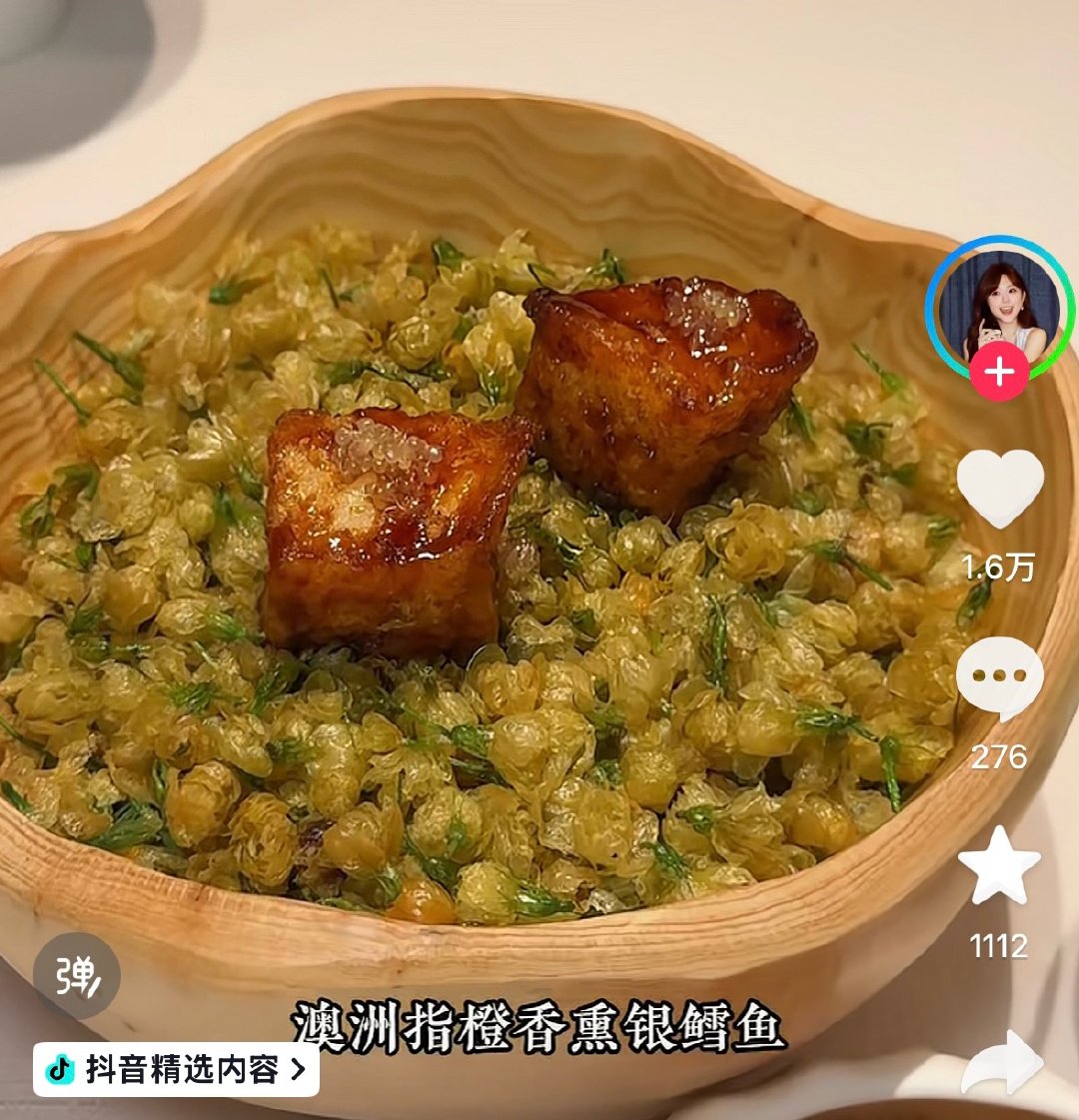 原来真的有一种橙子叫指橙，听起来好萌……搜了一下说像手指那样，小小的，咬开像吃鱼