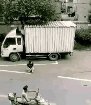 最快出镜记录！你还别说，给他个奥斯卡小金人他也能担待的起。