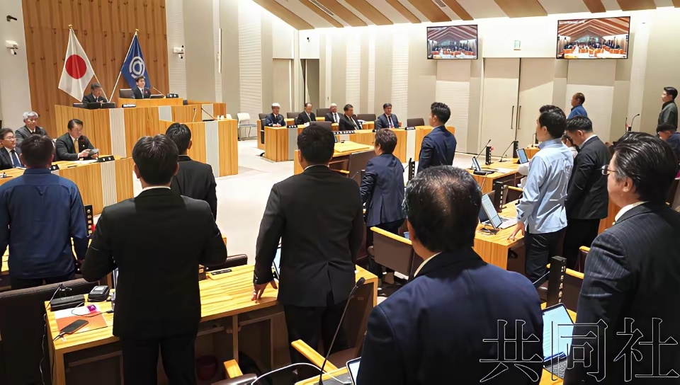 日本正计划再次入侵钓鱼岛，妄图在钓鱼岛更新“行政标柱”。 