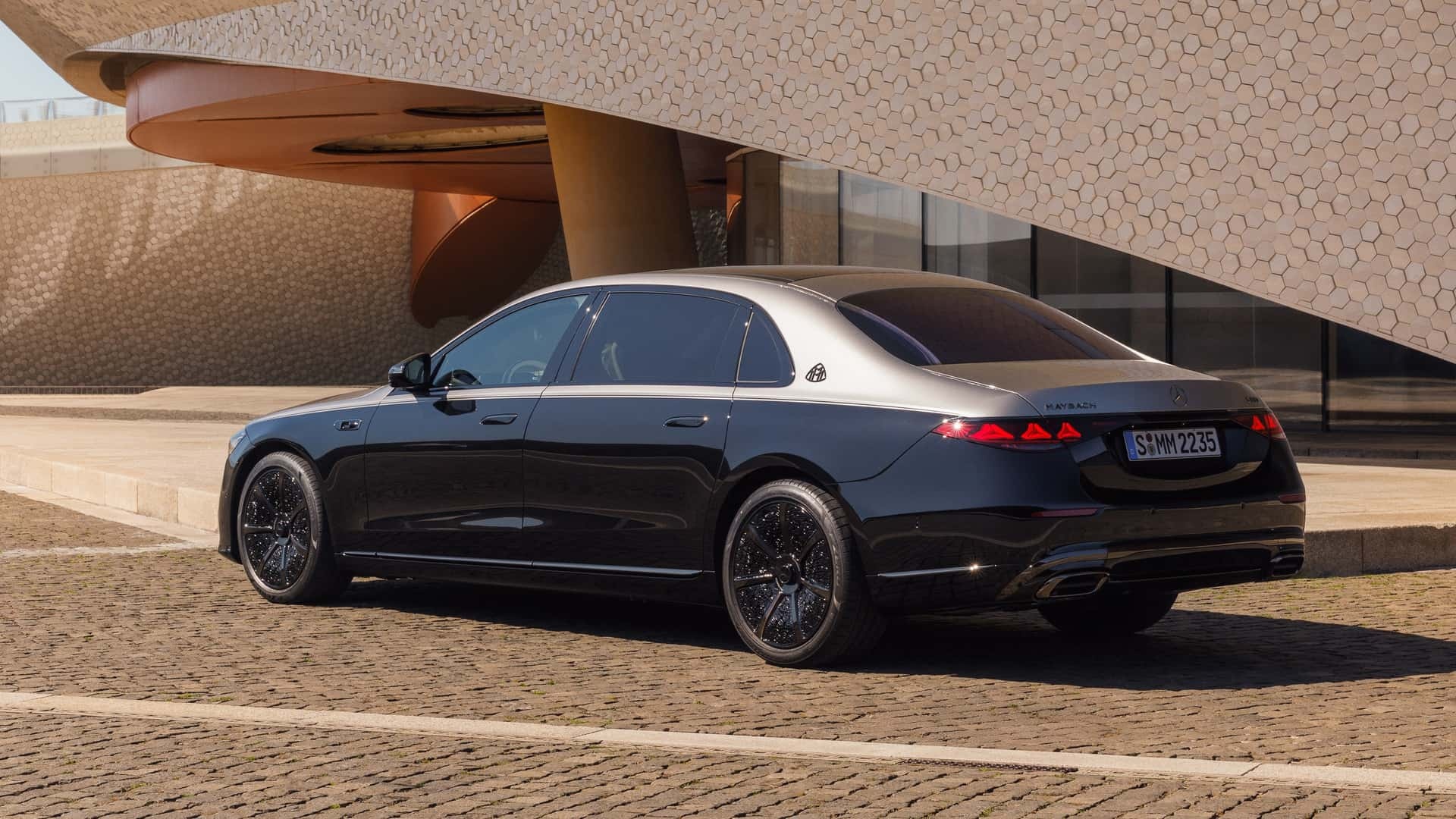 新一代迈巴赫S级轿车，更多官图 大v聊车保罗车闻