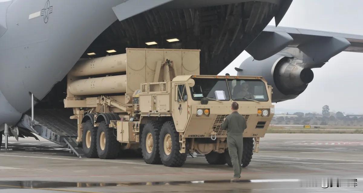 据悉，美国已将本国境内所有可用的“萨德”反导系统全部调离本土。除目前各有一套萨德