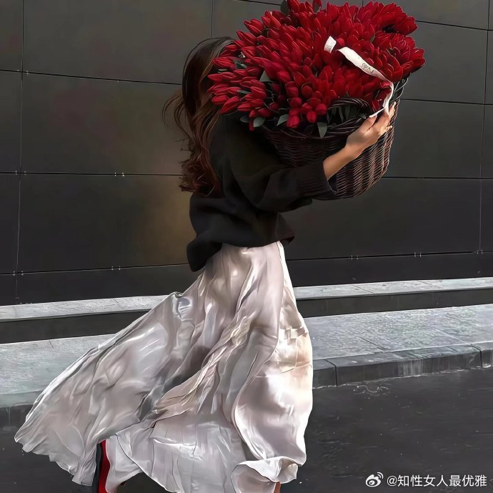 ✦ 如果有人接不住你的真诚，希望你转身也能从容！ 