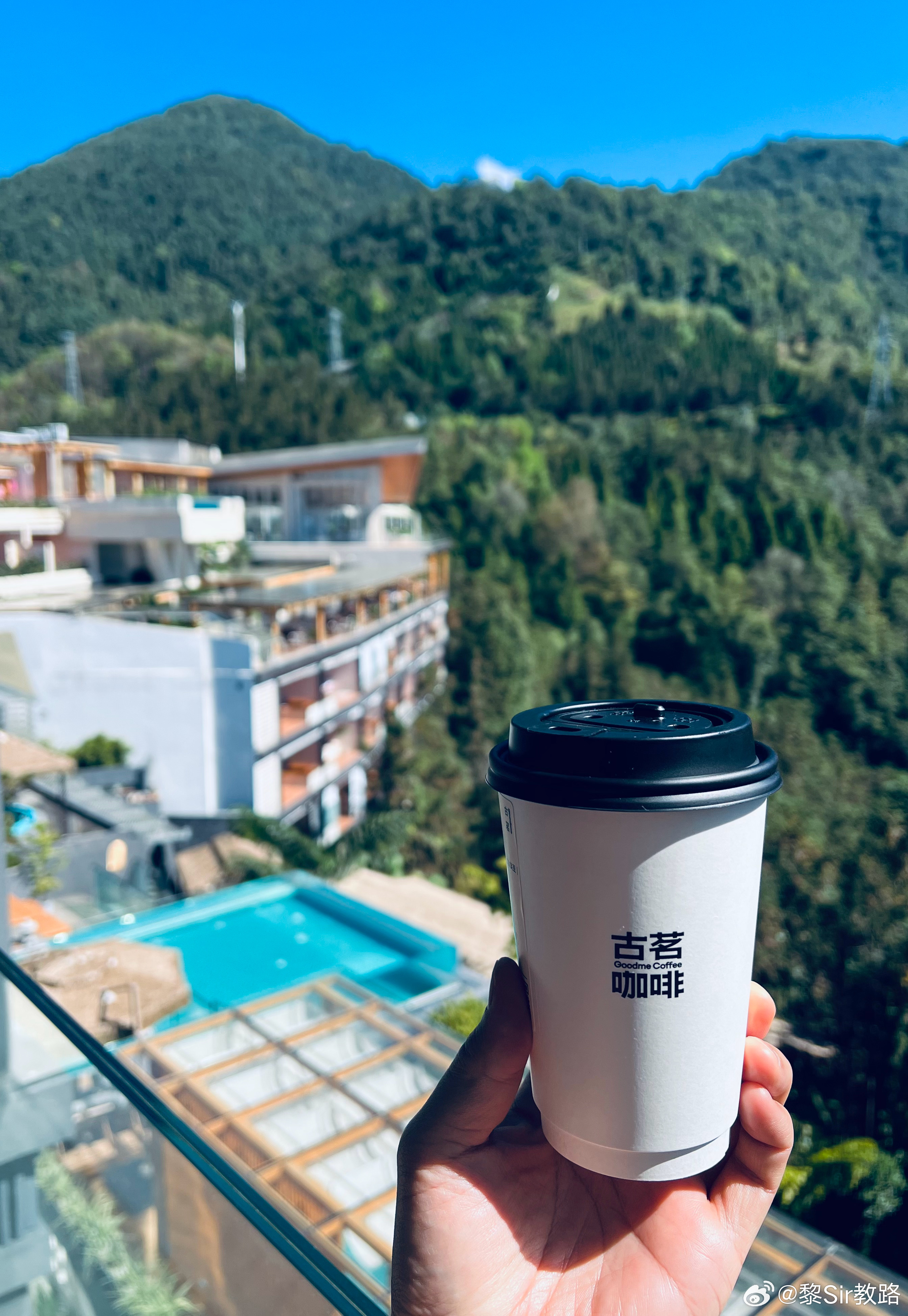 我也知道在这喝这个有点敷衍不过真是偏到连瑞幸都没有的而且原价买，下沉市场真不能小