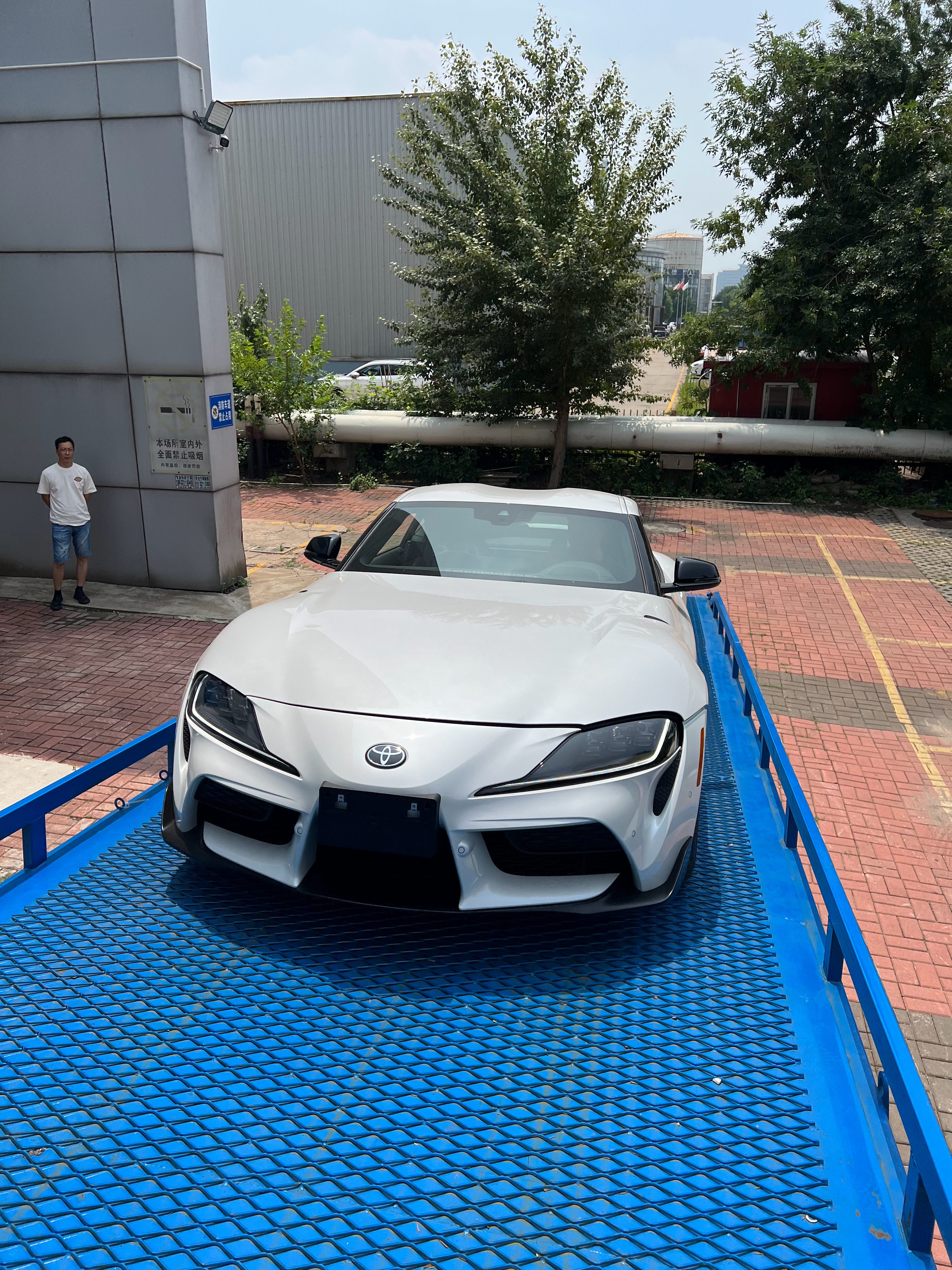 白色手动挡GR Supra+黑色手动挡M3 天津·中国天津自由贸易试验区