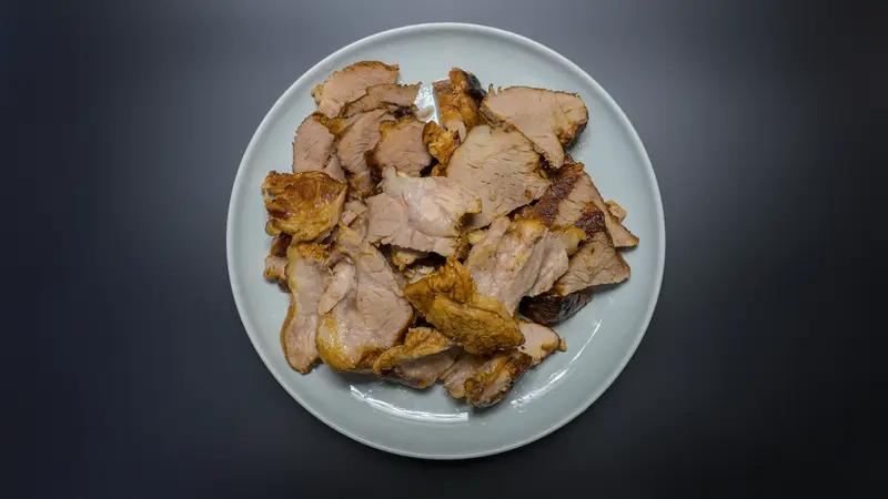 上联:二碗白米饭，诚邀下联一盘猪头肉