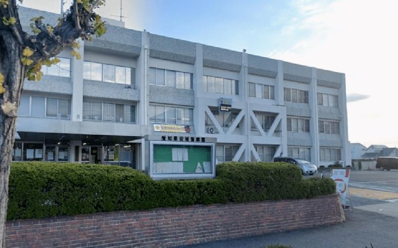 日本爱知县安城市福釜町一处公寓日前发生伦常命案。55岁的户主中村浩一于13日凌晨