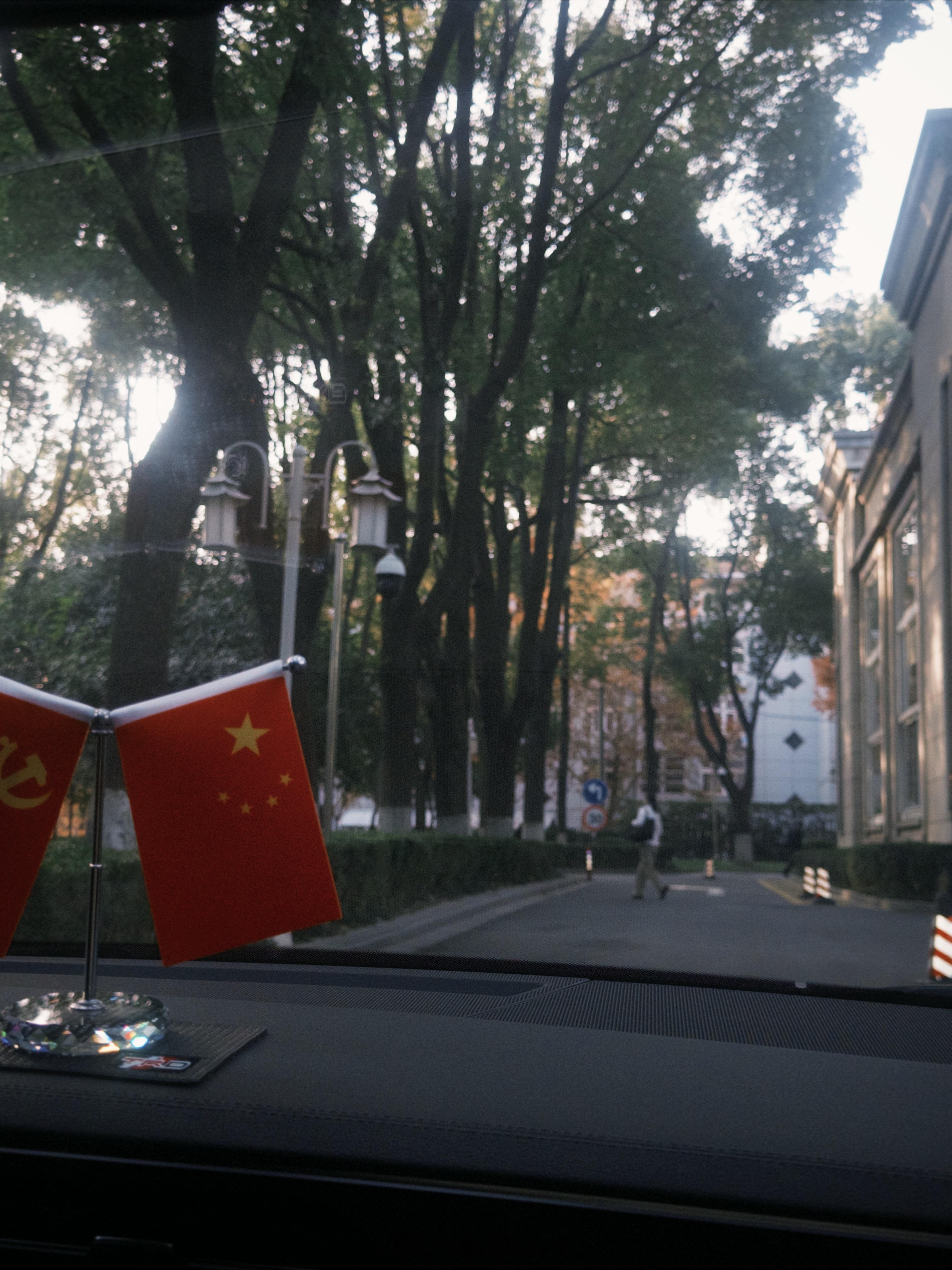 身心俱疲 用脑过度 但总算结束了 真的好累啊 