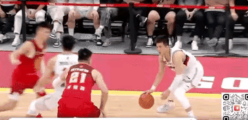 今晚CBA比赛五佳球第一名。                          
