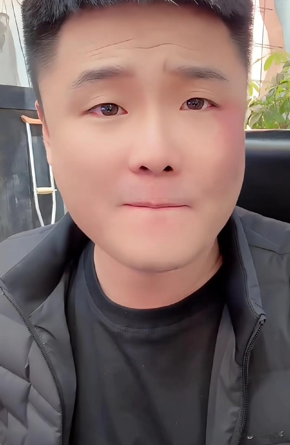 大弟认蹭方丈流量，原帮带“丈门”主播发展！

              大地不