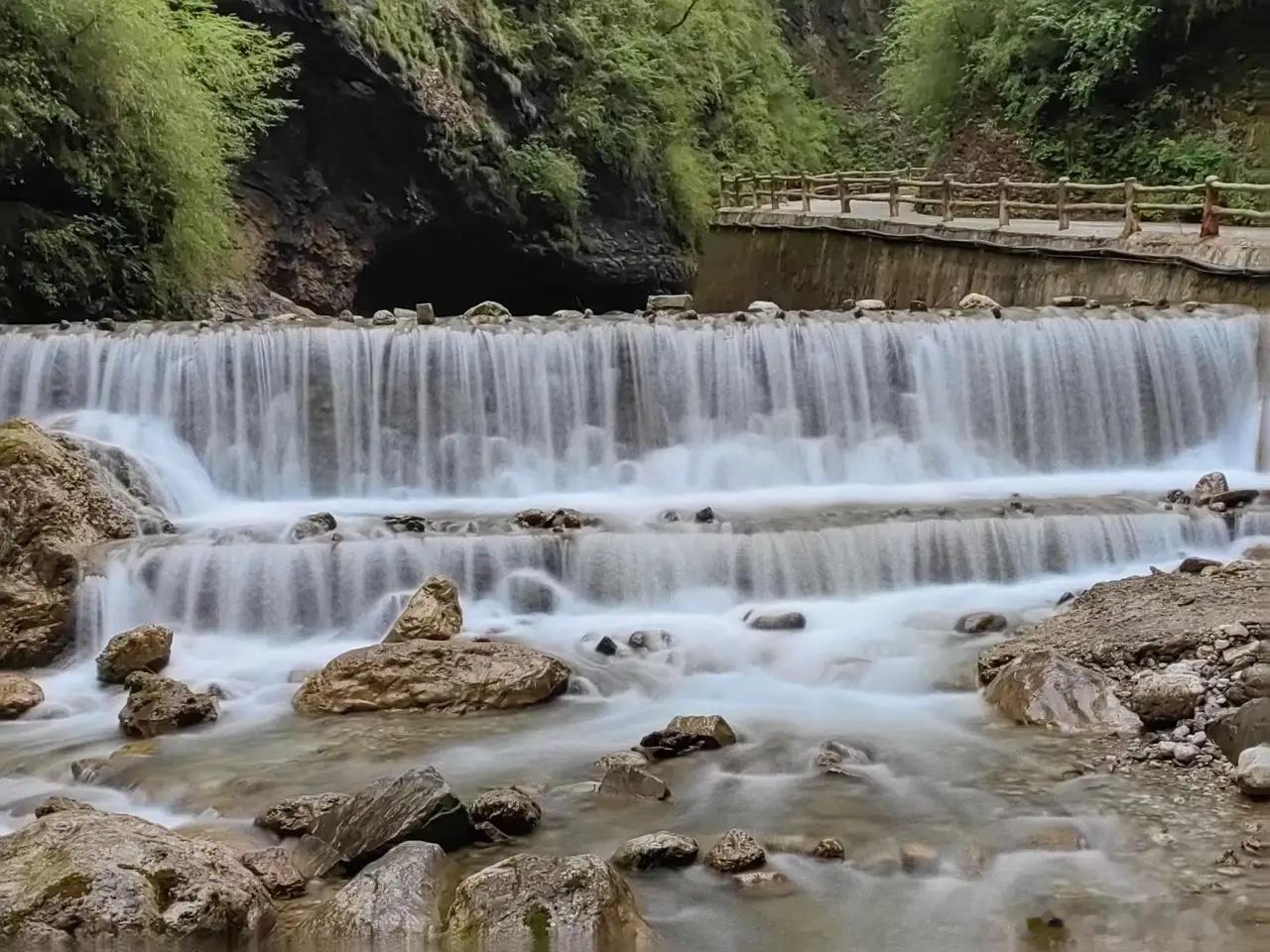 谁在做氧化锆？1，三祥新材2，中瓷电子3，凯盛科技4，盛和资源5，中国稀土6，东