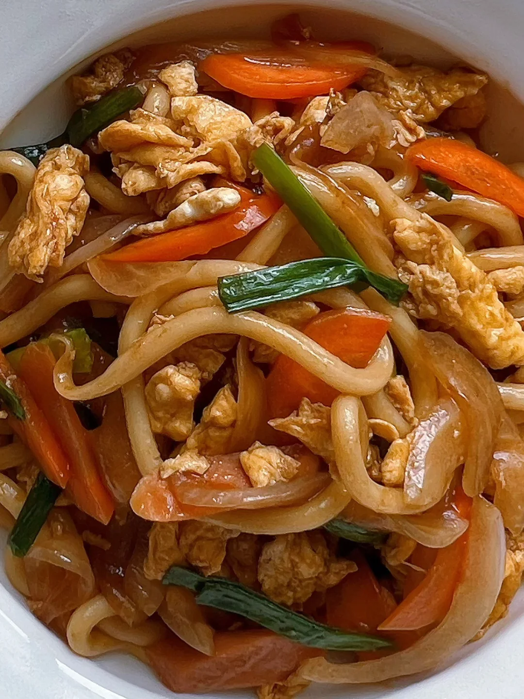 这个搭配有点意外的好吃！洋葱鸡蛋炒乌