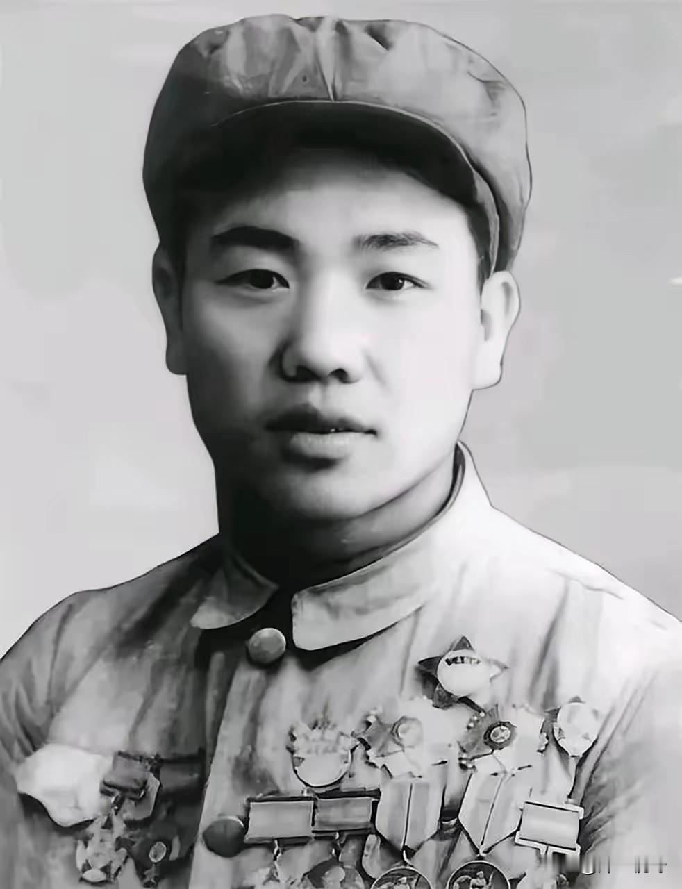 1950年，志愿军排长郭忠田私自放走了美军50多辆坦克，却带领全排以0：215的