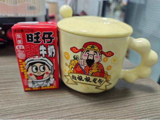 回想大学，是奋斗的青春，是成长的喜悦。课堂的讨论，操场的奔跑，都是难忘的瞬间。高