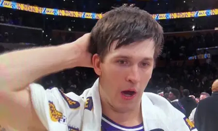 来自里夫斯的吐槽：“东契奇在MVP的竞争中持续下滑，这让我觉得很不可思议。我想这