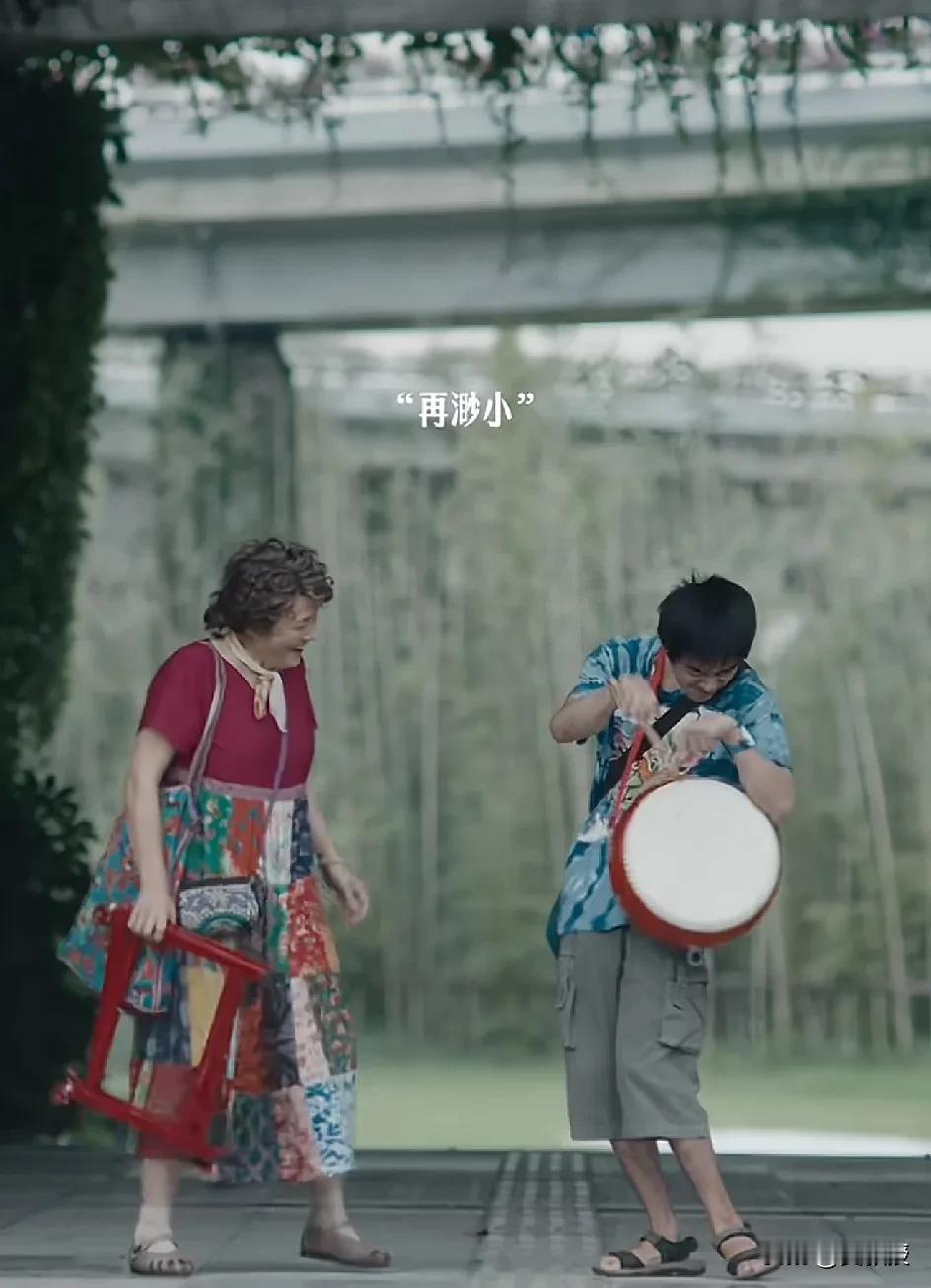 易烊千玺
绝对是三个里发展最有前景的
路径很清晰
只要稳稳的，以后肯定是影帝