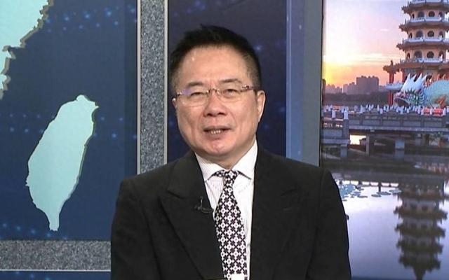 针对中国国民党主席郑丽文出席“白色恐怖秋祭”活动，蔡正元联合张亚中的幕僚何启圣再