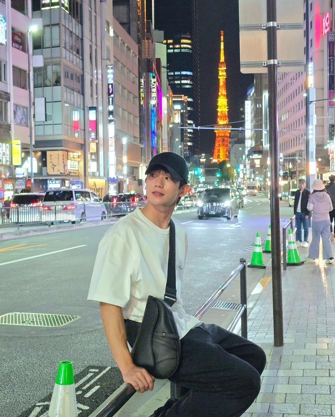 #丁海寅[超话]#小丁IG更新✨坠入爱河了，这颜值我真的沦陷了😌🤤#丁海寅#