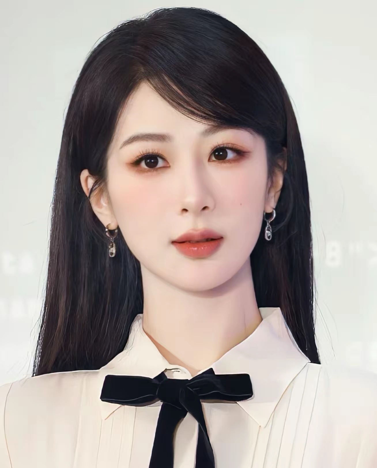 2026年内娱四大普女投票前三甲依次为：虞书欣、白鹿、杨紫这到底是按长相选的还是