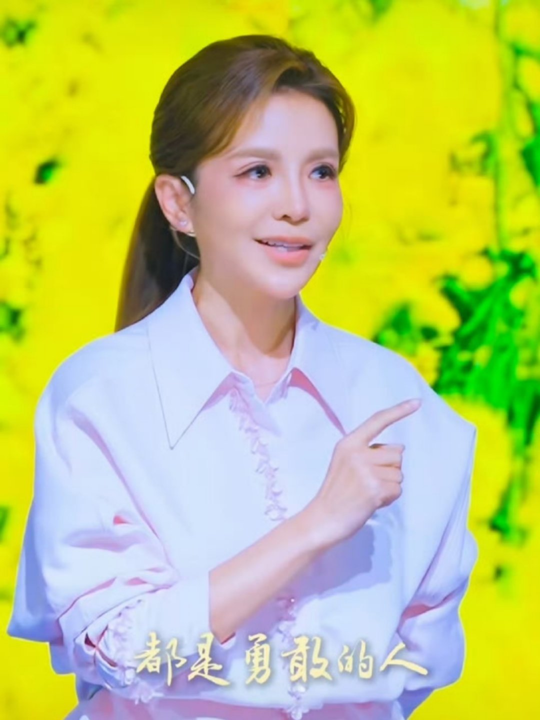 朱迅已抗癌20年 央视当家主持人朱迅分享自己抗癌20年的经历：1.保持七分饱；2