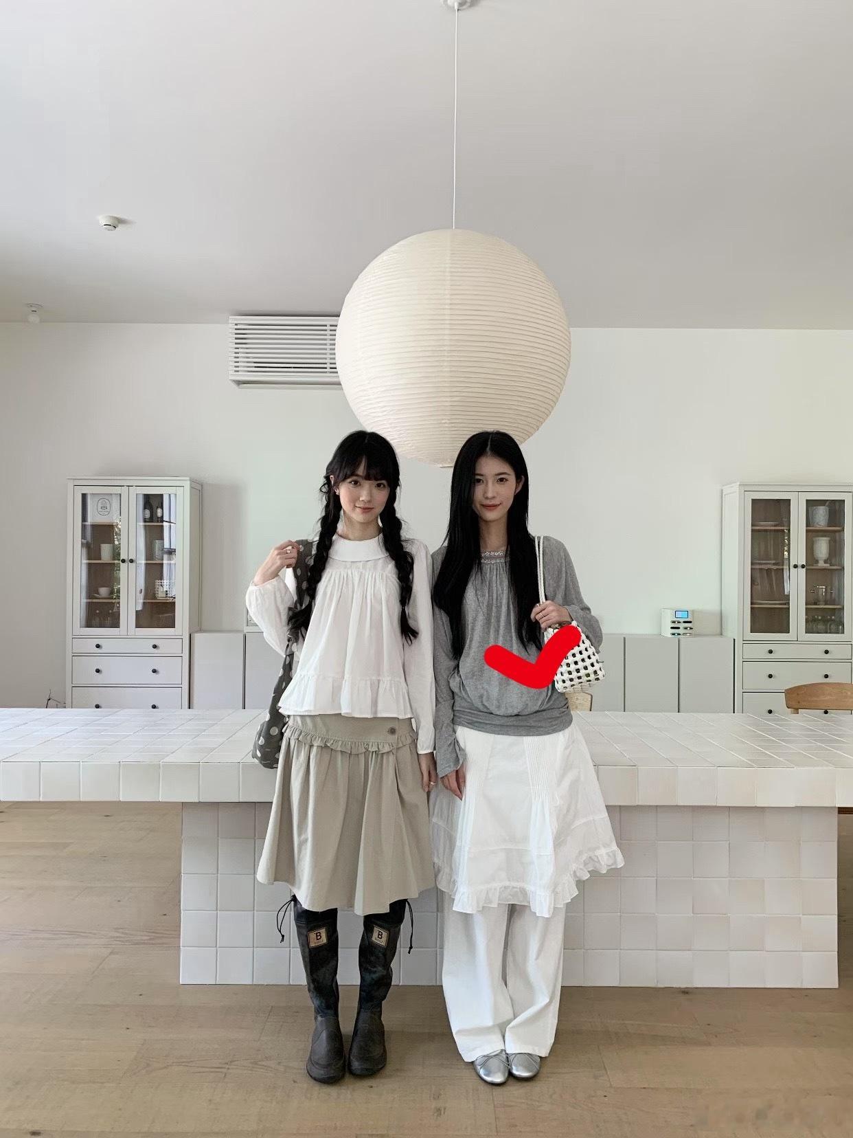 香水实则无意分享！！！（不知道的以为本女子在分成………[顶]买了这个灰色衣服 但