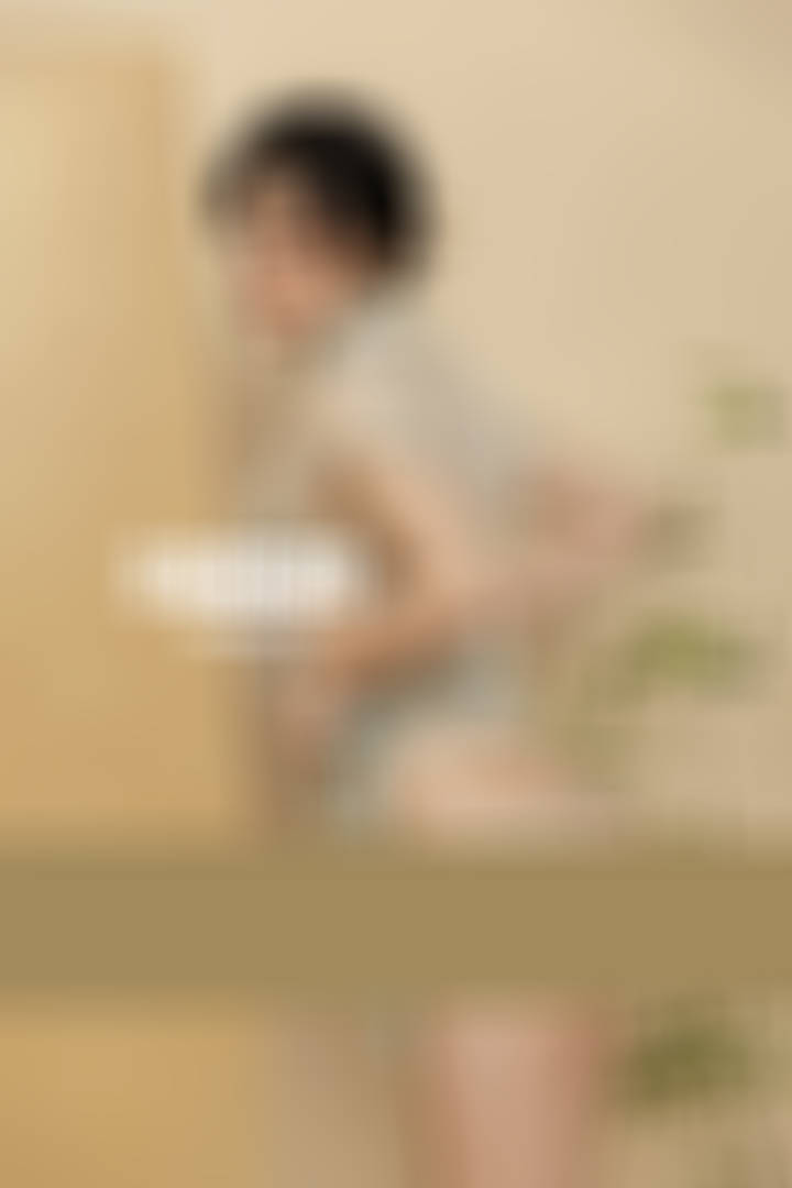 订阅专享写真上新！大长腿美女新中式私房🔥👉作品订阅方式：1.可按月订阅，订阅
