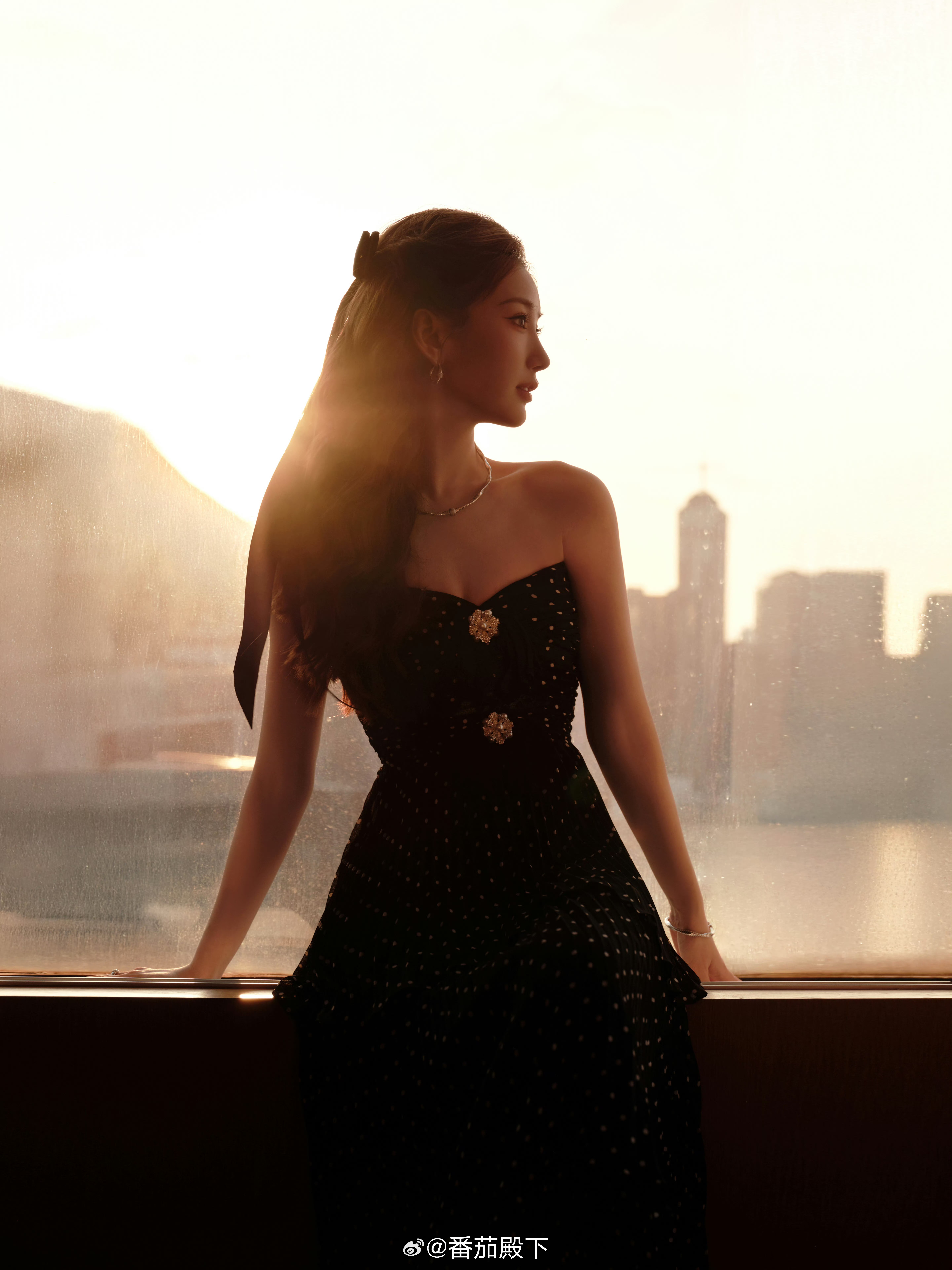 每次回厦门都不可能那么早睡觉，被拉出去聊天喝酒。没睡的同学“吱”一声。