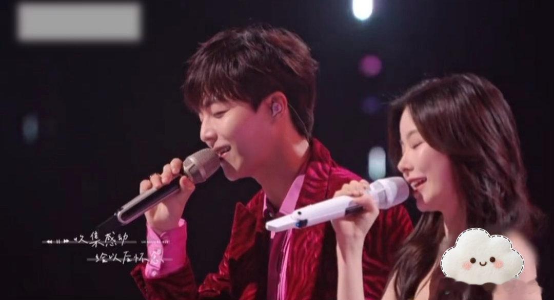 原来陈立农陈卓璇也唱过心愿便利贴 刷到这段视频才意识到这首歌已经过去几年了。但再